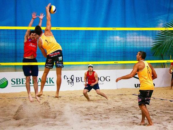 Beach Volley: sulla sabbia si salta come in palestra (se sai come&nbsp;farlo..)!